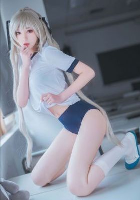 欧美哥也抱抱妹片_1080在线观看高清