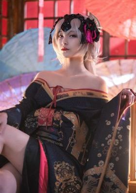 欧美coser_1080高清在线